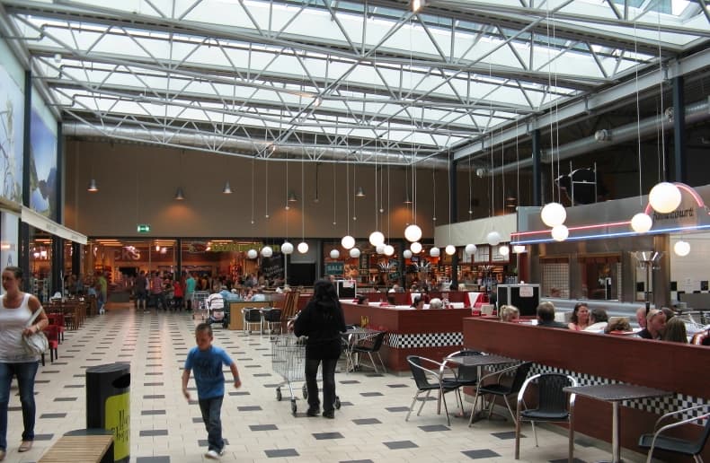 Charlottenbergs Shoppingcenter exteriör